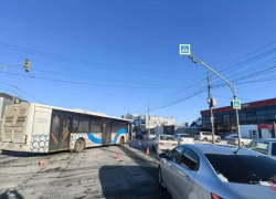 Автобус сбил идущих по «зебре» пешеходов в Волгограде 