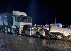 Волгоградские медики рассказали о состоянии выжившего в ДТП подростка: его 17-летний брат погиб 