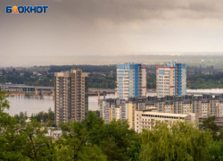 11-летний ребенок выпал с балкона в Волгоградской области