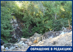 Долину реки Мокрой Мечетки в Волгограде  засыпали строительным мусором