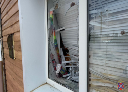 Жаждущий выпить волгоградец разгромил магазин и угнал машину 