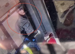 Опоздун из Волгограда разбил кулаком кабину трамвая: видео 