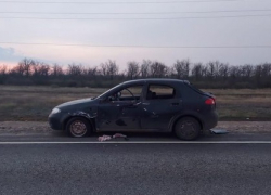 Под Волгоградом иномарка попала под фуру: пострадали мужчина и девочка