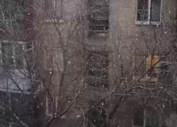 Юг Волгограда внезапно засыпало снегом
