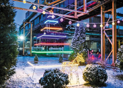 17 новогодних арт-объектов появились на территории завода «Красный октябрь»