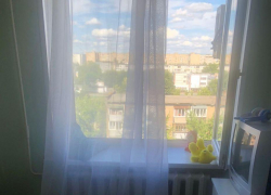 Семилетний ребенок насмерть разбился при падении с 8-го этажа в Волжском 