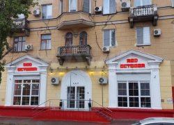 Атмосферный бар-ресторан с отсылом в СССР продают в Волгограде за 25 миллионов