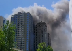 Элитный ЖК "Урбан" горит в Волгограде: видео