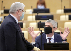 В Волгоградской области единороссы разделились из-за «войны» за места в Госдуме
