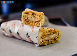 Волгоградский Роспотребнадзор призвал вакцинироваться любителей фастфуда