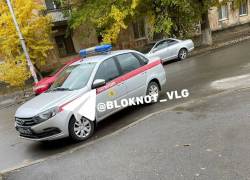 «Говорят, ждут кинологов»: в Волгограде эвакуировали колледж нефти и газа 