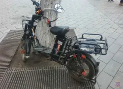Электровелосипед снес волгоградку на площади Павших борцов 