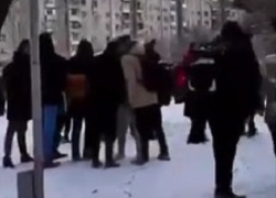 В Волгограде телефонный террорист вымогает деньги с гимназии под угрозой химической атаки