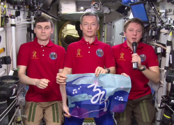 Привет из космоса прилетел в Волгоград в день открытия фестиваля #ТриЧетыре