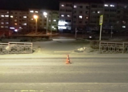 Водитель иномарки сбил двоих человек на пешеходном переходе в Камышине