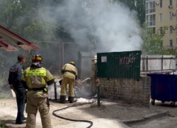 "Что-то взрывалось": 6-метровое пламя вспыхнуло в центре Волгограда 