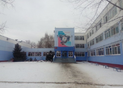 На карантин закрыта гимназия и порядка 100 классов в школах Волгограда