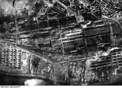 Рассекреченные постановления Сталинграда: как Тракторный завод остался с 10 разрушенными цехами и без возможности эвакуации 