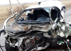 Три человека погибли и 27 пострадали в ДТП на обледенелых дорогах Волгоградской области