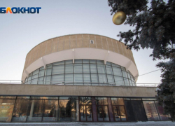 Монтажник рухнул с 5-метровой высоты при реконструкции цирка в Волгограде