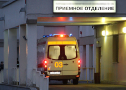29-летнего рабочего убило деревом при разборе аварийного дома под Волгоградом