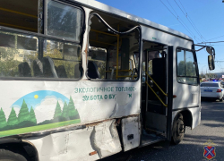 Автобус и грузовик столкнулись в Волгограде: есть пострадавшие