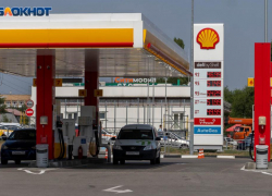 В Волгограде безостановочно продолжается рост цен на бензин