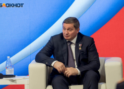 Губернатор Бочаров перечислил полмиллиона на поддержку спецоперации