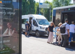 Терминалы безналичной оплаты в маршрутках потребовали в Волгограде после скандала с налогами