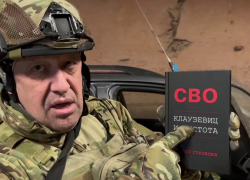 Пенсионерка и анонимные бойцы СВО ополчились на волгоградского депутата из-за слова "дятел" в адрес Пригожина