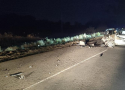 Молодой мужчина погиб в лобовом ДТП в Волгоградской области