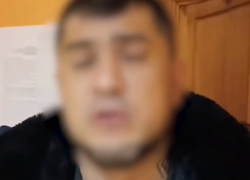 «Помню, что в руках был кирпич»: волгоградец на видео признался, как убивал человека