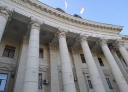 Открытки с волгоградской символикой экстренно закупают на миллион рублей