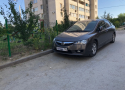Креативность заклеивания номеров на автомобилях: волгоградцы скрываются от камер 