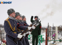 Отца-кукушку в Волгоградской области лишили выплаты за погибшего на СВО сына