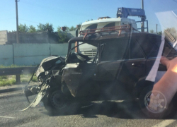 Страшное ДТП парализовало движение на Третьей Продольной в Волгограде
