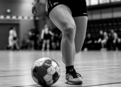 Волгоградские гандболистки начали новый год с победы над аутсайдерами