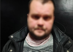 Разбойника с перцовым баллончиком задержали в Волгограде по горячим следам