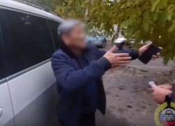 Сбившего многодетную волгоградку водителя БМВ отправили под домашний арест 