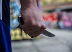 Волгоградец вонзил нож в сердце дяди