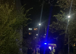 Разбившуюся 12-летнюю школьницу спасают в реанимации в Волгограде