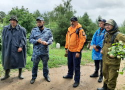 На Сарпинском 60 человек разыскивают пропавшего волгоградца: видео и фото