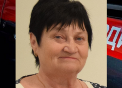 "Впереди нее шел мужчина": родственники сбитой насмерть росгвардейцем пенсионерки ищут очевидцев в Волгограде