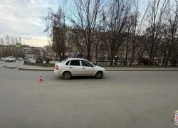 Двух человек сбил за рулем Lada  19-летний на юге Волгограда