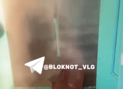 Горячие обливания устроили волгоградцам в Крещенский сочельник – видео 