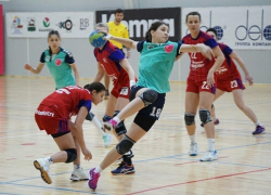 Гандболистки «Астраханочки» и волгоградского "Динамо-Синары" провели вничью матч чемпионата России