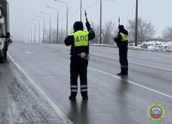 Третью продольную перекрыли на севере Волгограда 