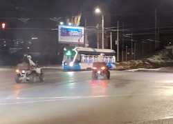 Дерзкие, громкие и вонючие устроили выкрутасы в центре Волгограда