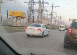 Столкнулись пять машин: на Волжской ГЭС образовалась пробка