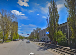 Адвокат сбил школьницу на электросамокате у здания полиции в Волгограде